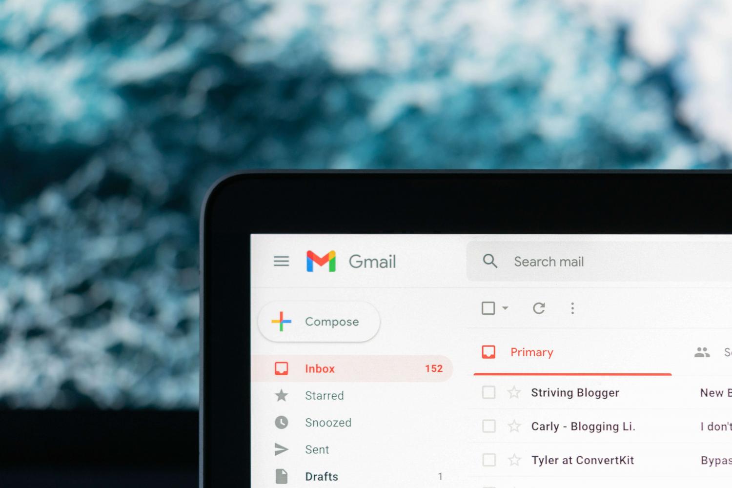 Mailganer – приложение для проверки доступности e-mail адресов для рассылок