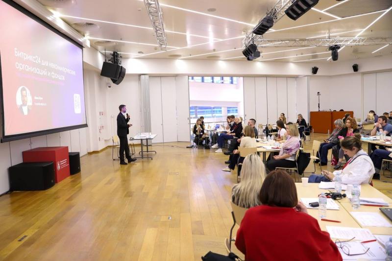 Соль выступила на образовательном модуле для победителей конкурса Фонда Потанина